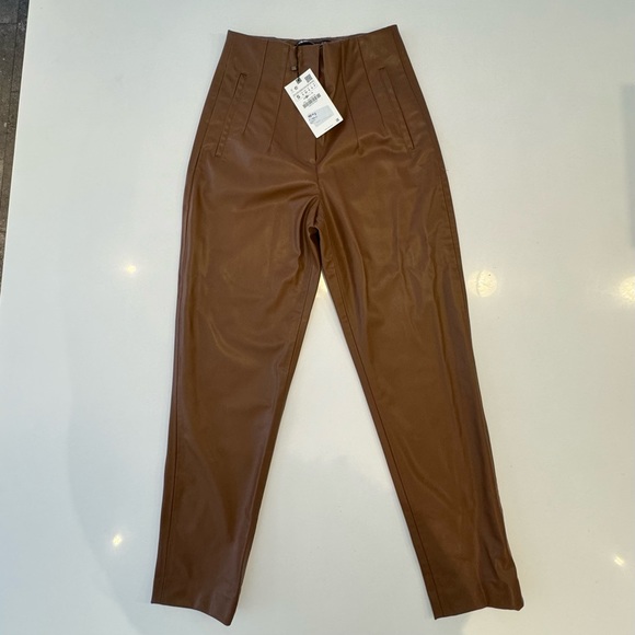 Zara faux leather high waisted pant - Picture 2 of 5